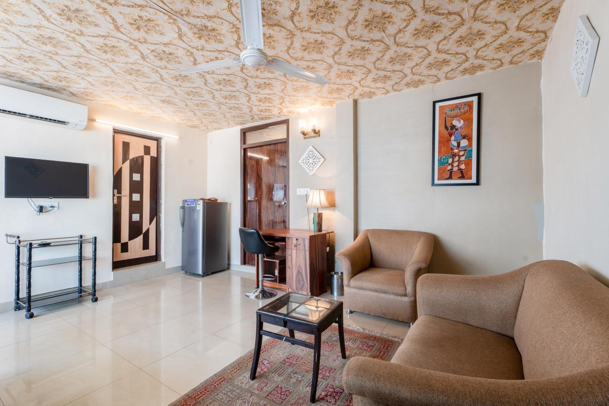 Mystique Abode Apartment Ню Делхи Екстериор снимка